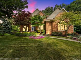 45686 Balfour Ct, Novi, MI 48377