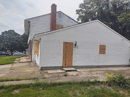 2nd image of 7721 Loudon Dr