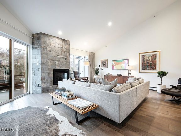 4th image of 715 Saddle View Way #B-9