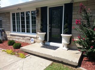 2441 Pierson Dr, Lexington, KY 40505