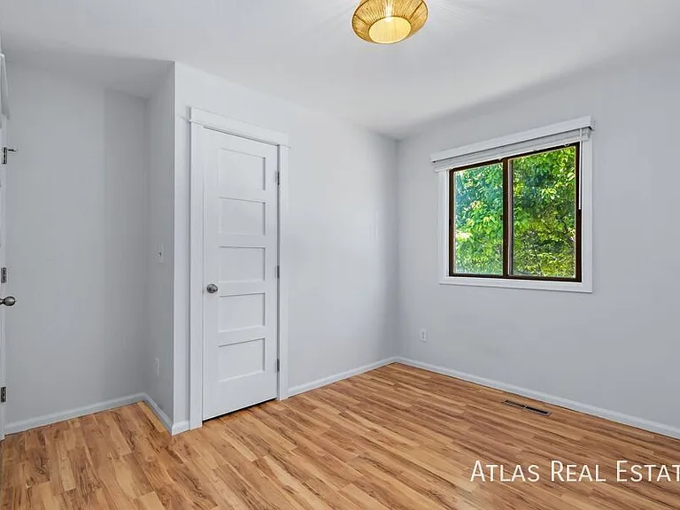 3243 Pepperwood Ln — Photo 15