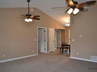1718 Lee St, Holts Summit, MO 65043