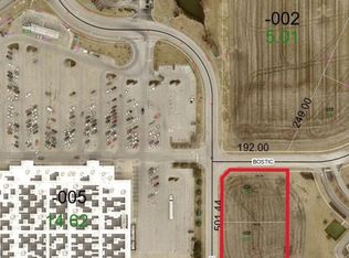 Hawthorne Dr, Charleston, IL 61920