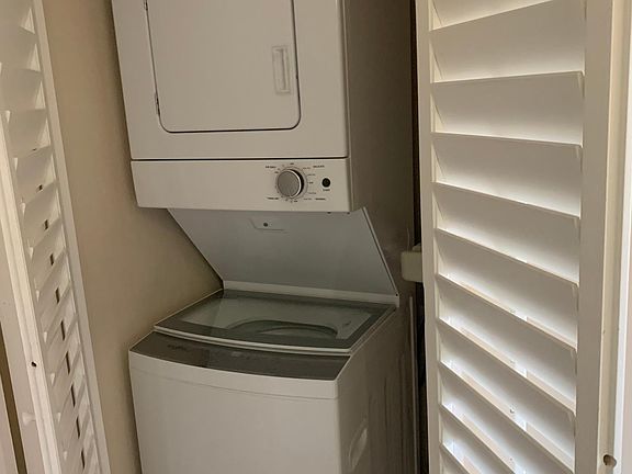 2nd image of 204-4425 Woodpine Dr #204
