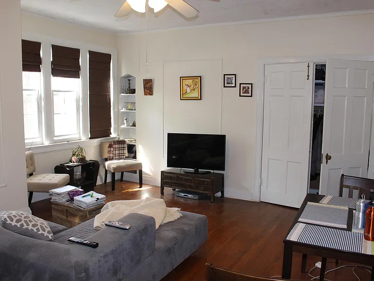 1920 Portland Ave #5 — Photo 4