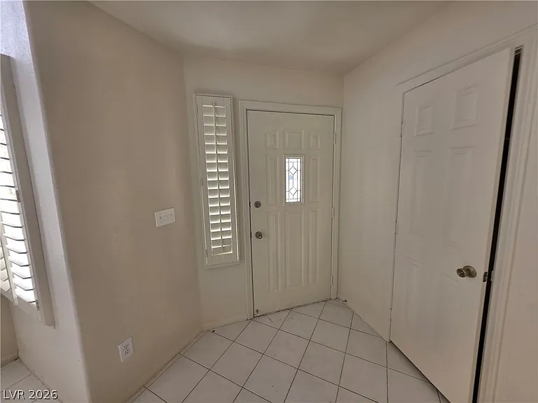 8008 Dover Shores Ave — Photo 64