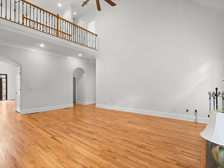 875 Wescott Ln — Photo 20