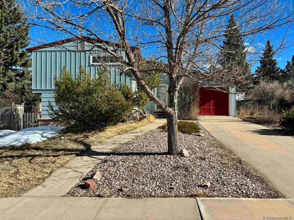 1421 Sublette St, Laramie, WY 82070