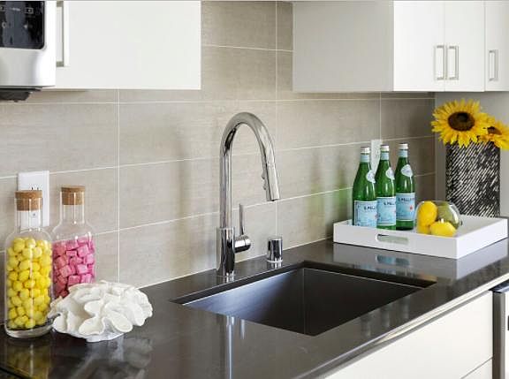 4th image of 4561 Minnehaha Ave #413