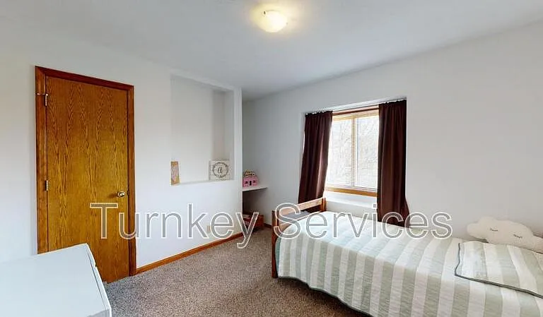 204 Summerset Dr — Photo 11