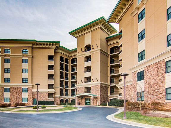 5th image of 100 Bridgewater Pointe Pl Unit 305