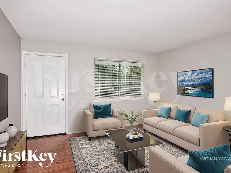 2320 Grants Pkwy — Photo 4