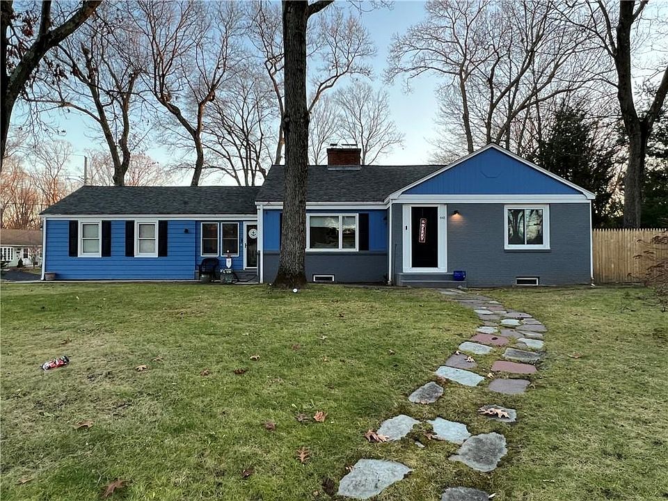 448 Squantum Dr Warwick, RI, 02888 Apartments for Rent Zillow
