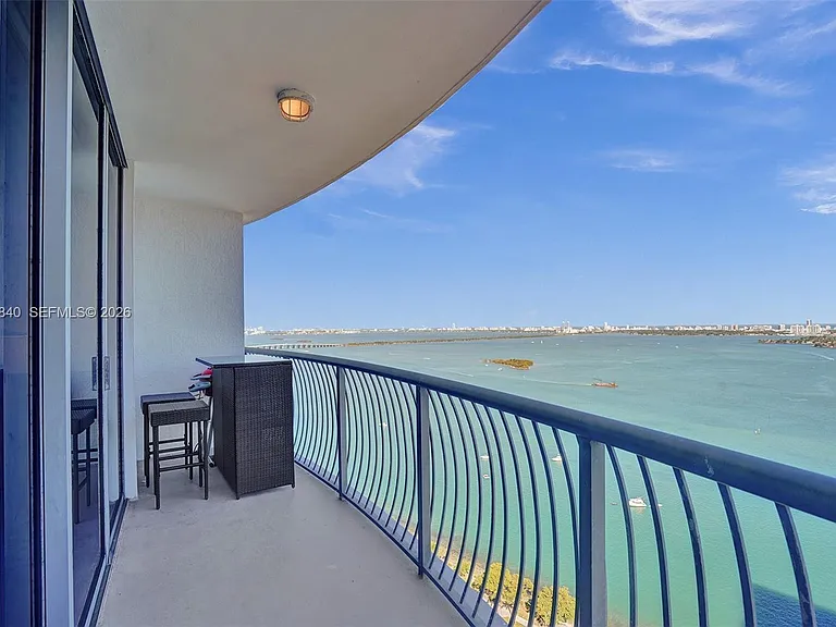 1750 N Bayshore Dr #3802 — Photo 27