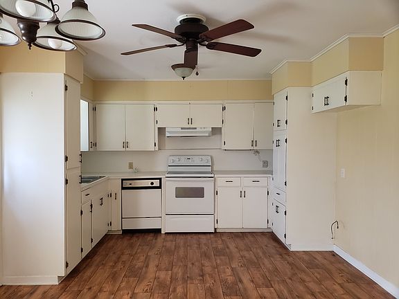 2nd image of 504 Wilson St