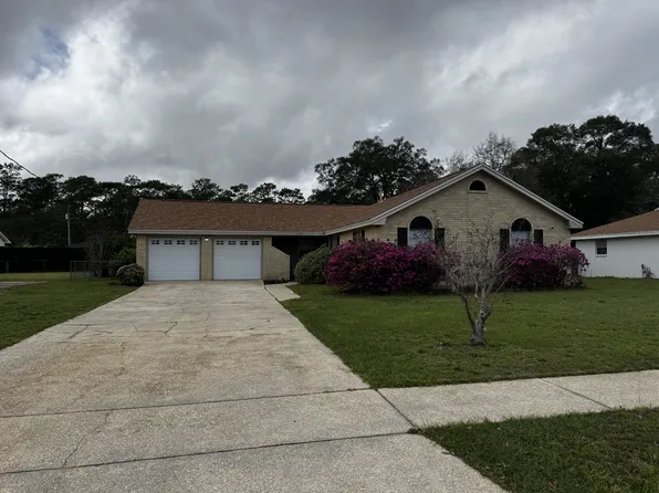 5941 Leesway Blvd, Pensacola, FL 32504