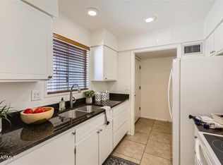 13207 N 98th Ave UNIT J, Sun City, AZ 85351