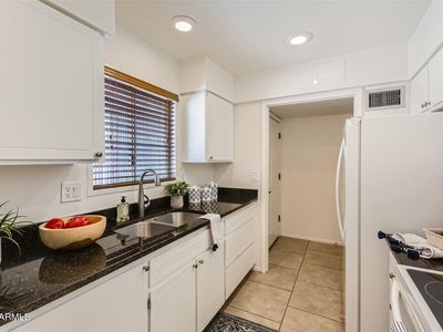 13207 N 98th Ave UNIT J, Sun City, AZ, 85351