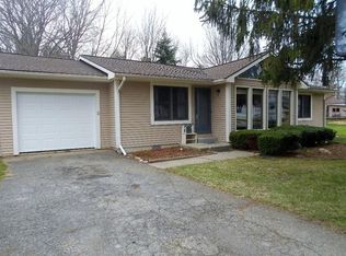 98 Russell St, Saline, MI 48176