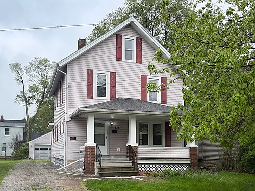 336 W 29th St Photo 1