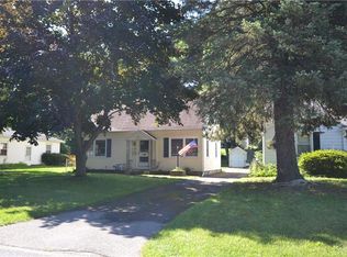 137 Orland Rd, Rochester, NY 14622