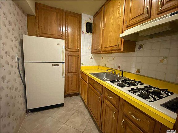 3rd image of 39-65 52nd St #4C
