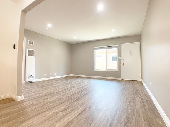 5th image of 3742 Westwood Blvd #5A