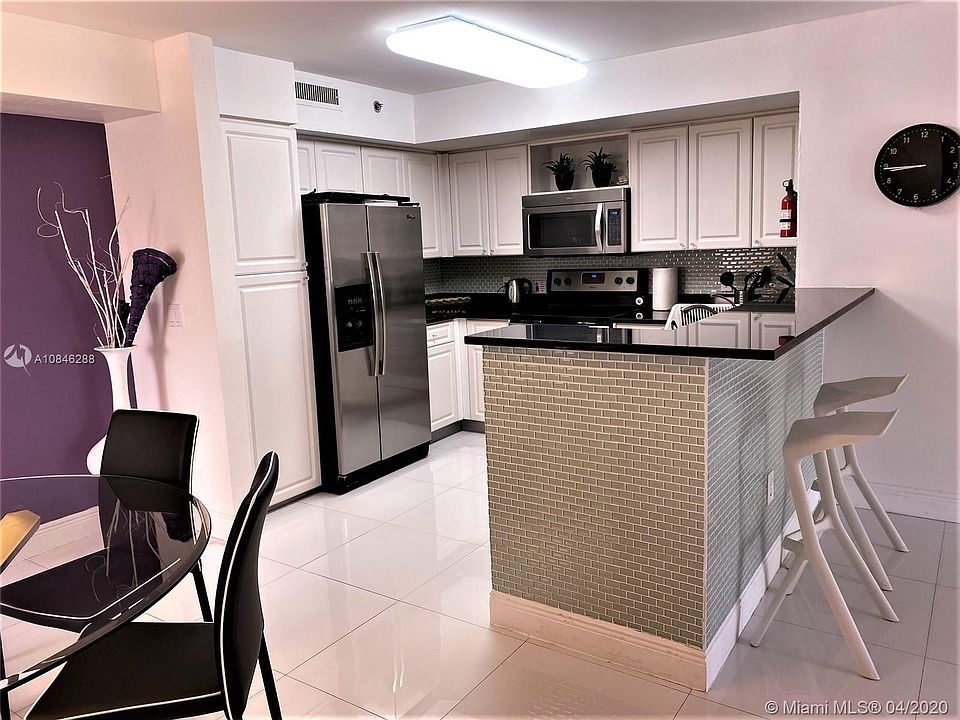 1st image of 19501 E Country Club Dr #9308