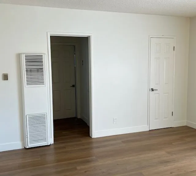 2509 W 182nd St #6 — Photo 3