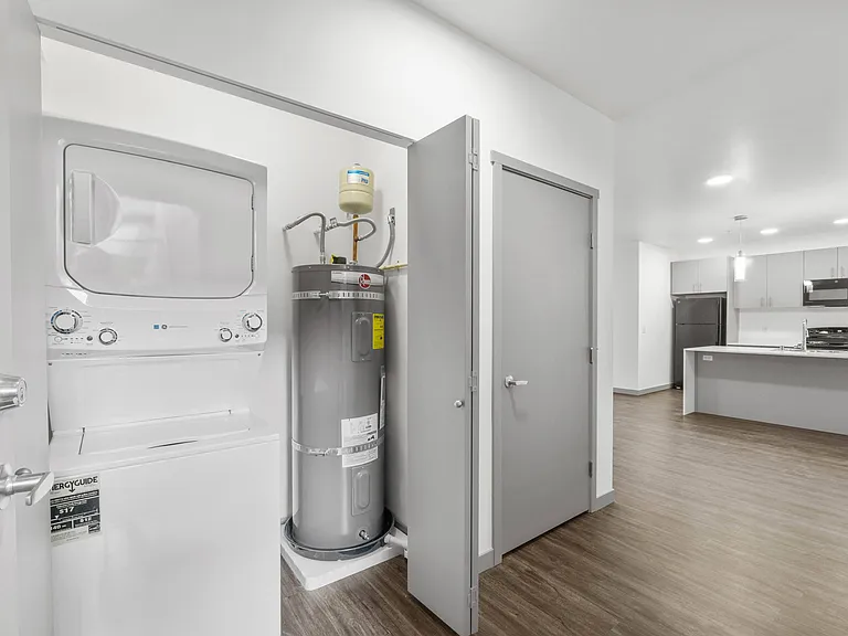 Serenity Apartments — Photo 128