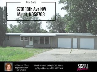 6701 18th Ave NW, Minot, ND 58703