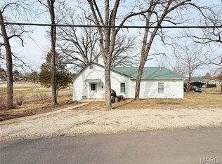 701 E Grand Ave, Cuba, MO 65453