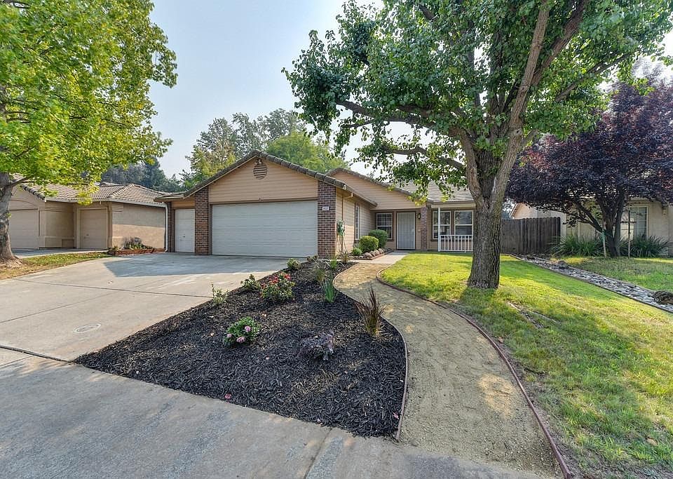 1st image of 1427 Lockhart Way