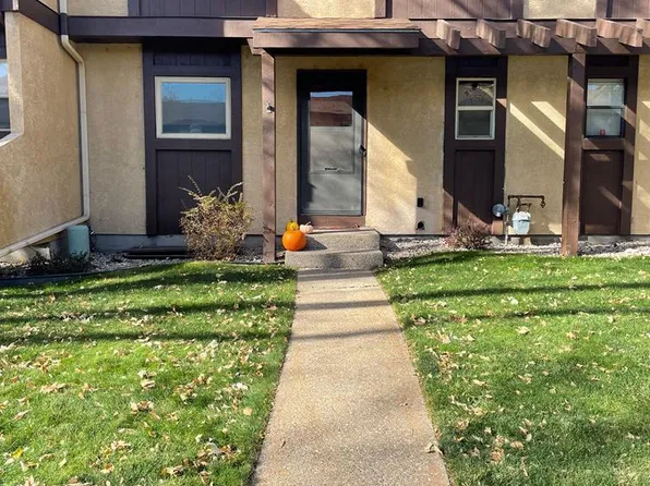 43 Glenroyal Dr, Pueblo, CO 81005