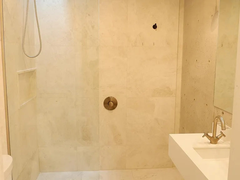 54 Calle Taft — Photo 9