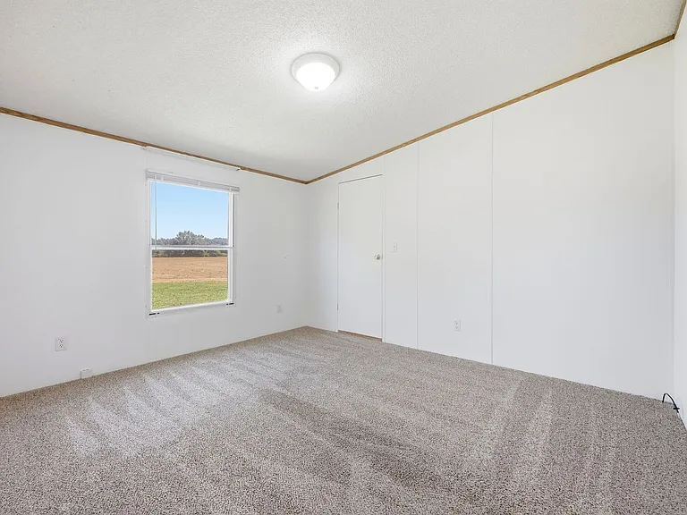 1385 Live Oak Rd — Photo 40