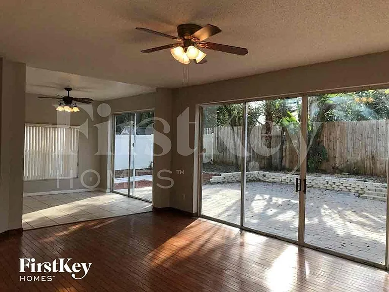 308 Forrest Crest Ct — Photo 6