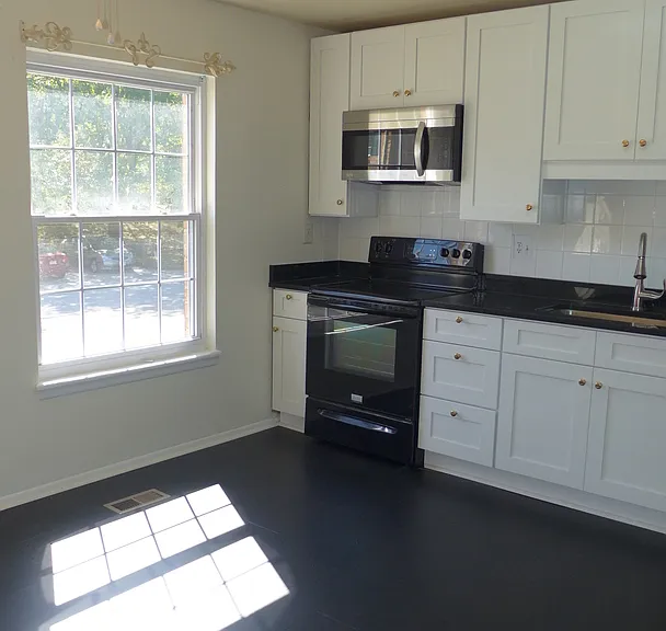 23 Valley Crossing Cir — Photo 5