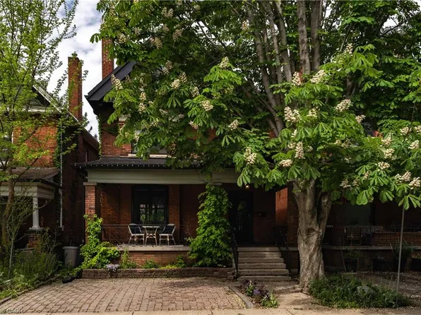 44 Saint Clair Ave, Hamilton, ON L8M 2N3
