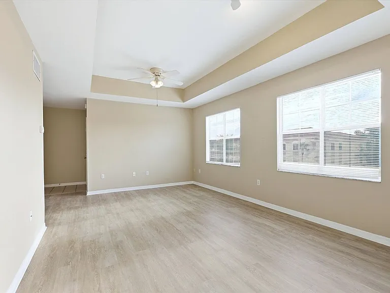 1015 Villagio Cir #202 — Photo 10