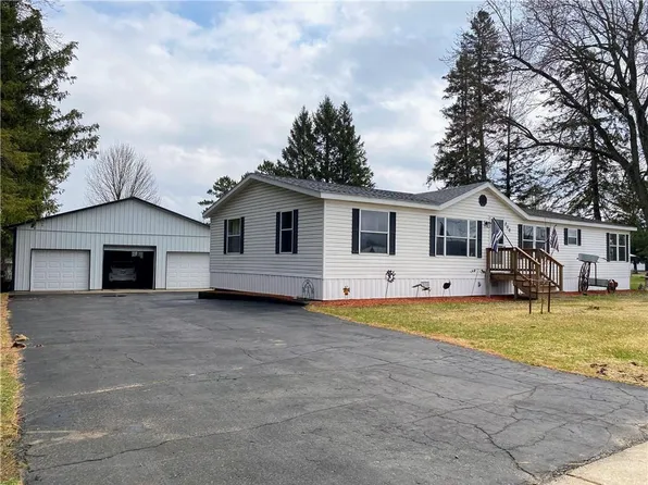 200 3rd Avenue, Dallas, WI 54733