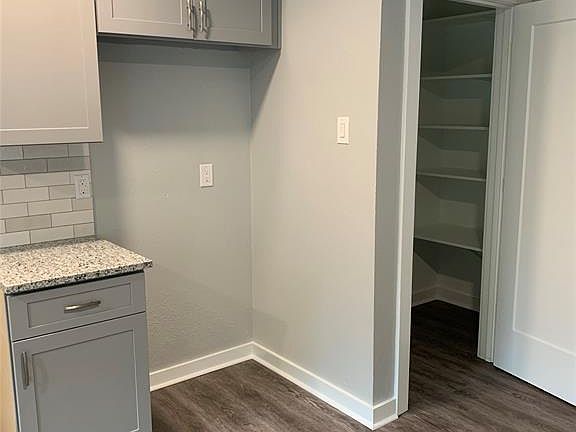 4th image of 1132 Pioneer Ln