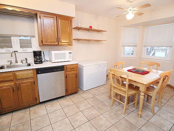 4th image of 209 McVeigh Ave