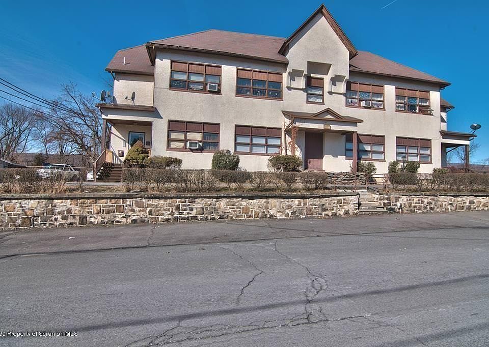 1st image of 100 S Van Buren Ave #2D