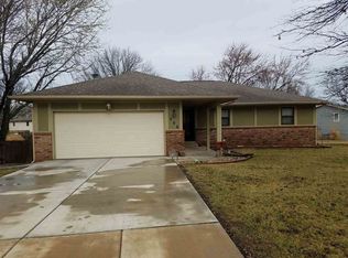 306 E Orange Ct, Rose Hill, KS 67133