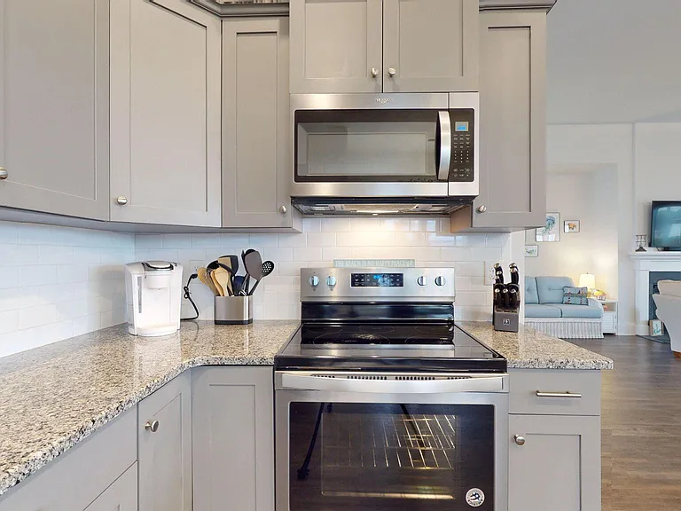 204 Edgewater Way — Photo 29