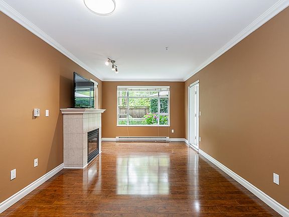 4th image of 3625 Windcrest Dr #103