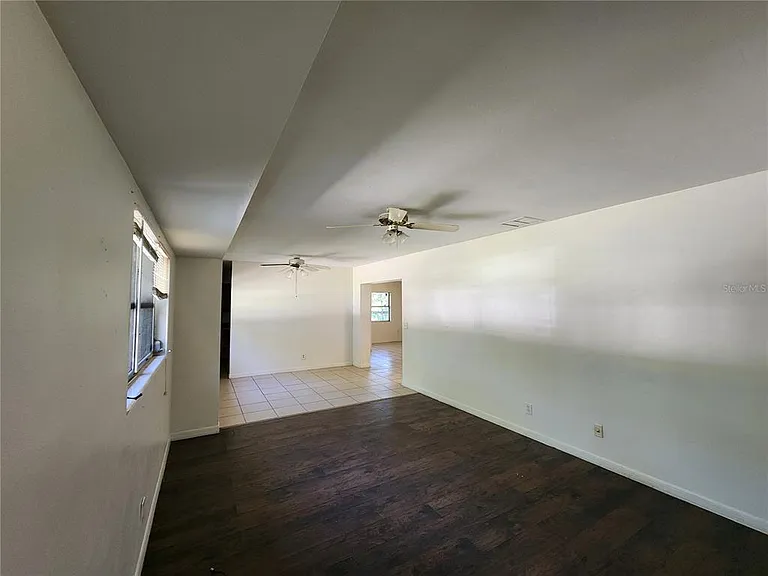 2831 NE 17th Dr — Photo 8