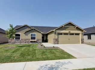 17493 Grebe Rd, Bend, OR 97707