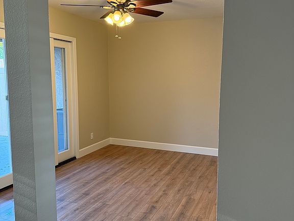 4th image of 1020 Santiago Dr